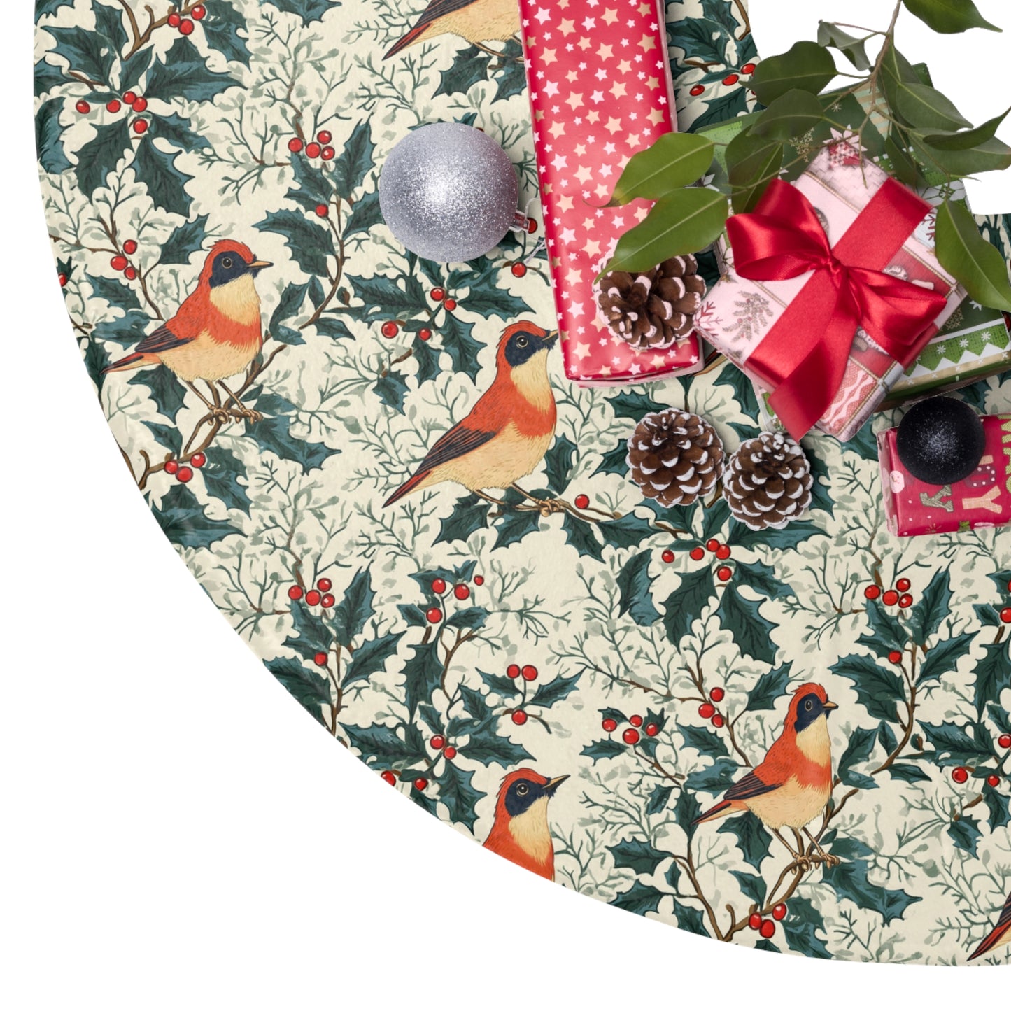 Christmas Tree Skirt in Holly and Robins